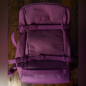 Yeti 35 L Backpack - purple